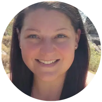 Portraitfoto von Anne Laufs, PEKiP Gruppenleiterin