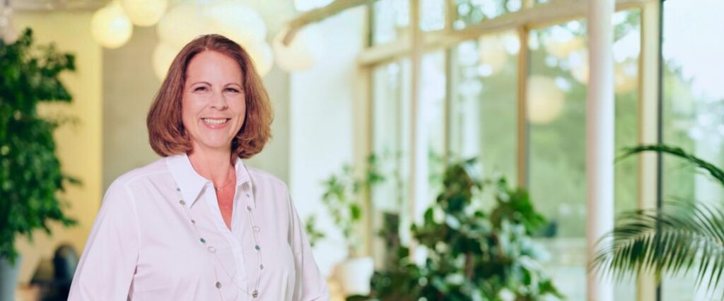 Vera Hille, Diplom-Oecotrophologin und Expertin für Ernährung und Entspannung bei PEAK FORM in Bad Soden am Taunus